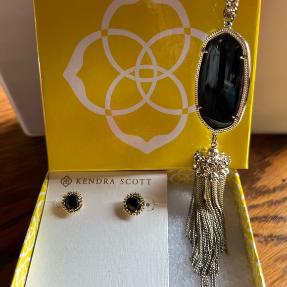 Kendra Scott Black Iridescent Rayne Necklace with matching earrings. - Picture 4 of 4